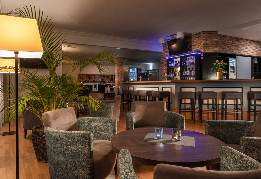 Lassen Sie den Abend an der Bar des Hotels ausklingen.