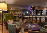 Lassen Sie den Abend an der Bar des Hotels ausklingen.