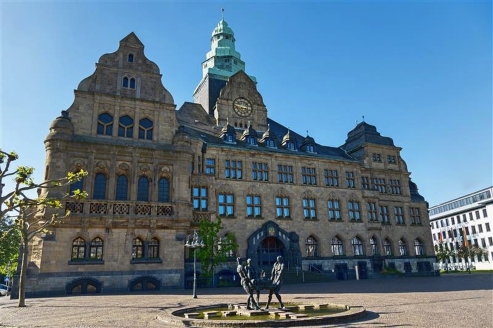 Das Rathaus ist eines der markantesten Bauwerke Recklinghausens.