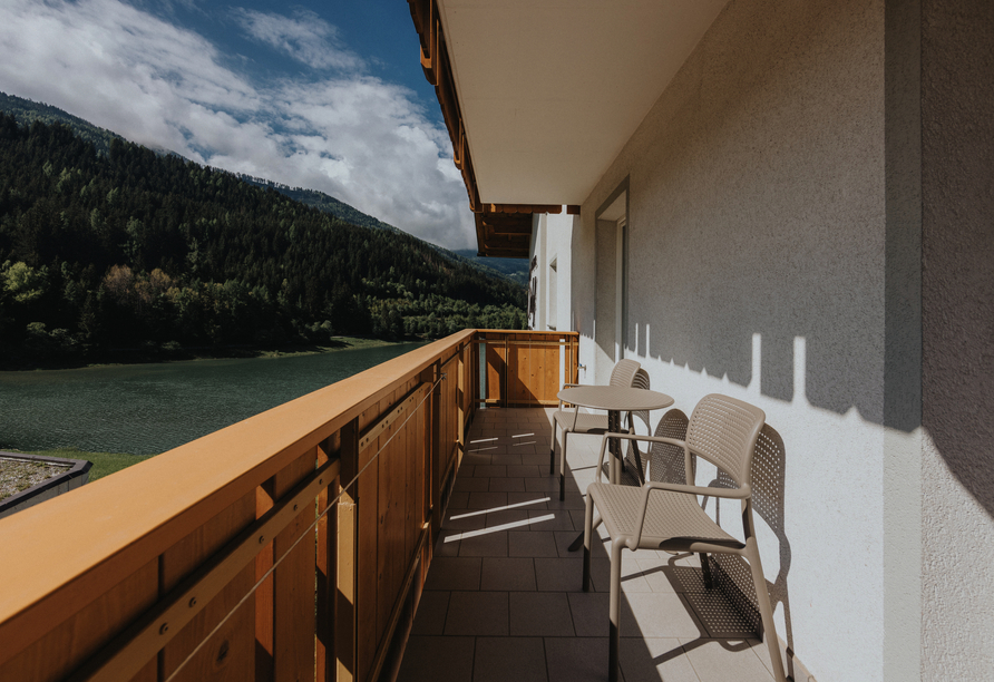 Genießen Sie traumhafte Ausblicke von Ihrem Balkon aus!