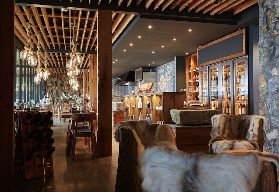 Das Restaurant Isfjord ist modern und gemütlich eingerichtet.