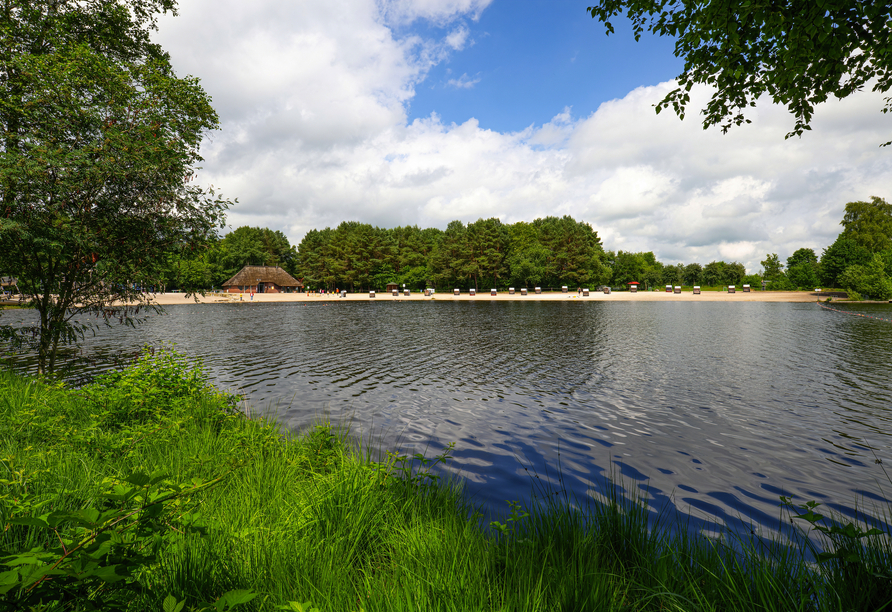 Ihr Hotel liegt direkt am idyllischen Ottermeer in Wiesmoor.