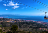 Mit der Seilbahn Benalmádena geht es bequem hinauf auf den 769 Meter hohen Calamorro.
