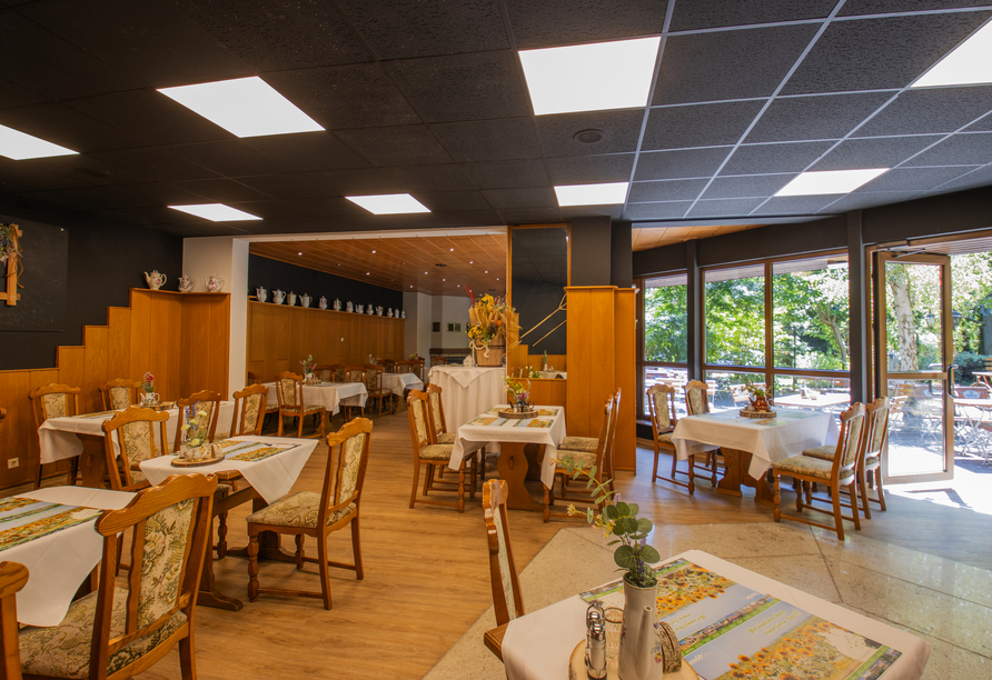 Im Restaurant können Sie sich mit köstlichen Speisen verwöhnen lassen.