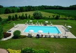 Außenpool des Hotels Relais Corte Cavalli