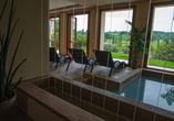 Entspannen Sie im modernen Wellnessbereich des Relais Corte Cavalli.