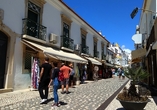 Schlendern Sie durch die Altstadt von Albufeira und sichern Sie sich tolle Souvenirs von einer unvergesslichen Zeit!