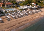 Ihr Hotel erwartet Sie in wunderschöner Lage am Strand.