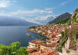Limone sul Garda begeistert mit seinen malerischen Gassen, mediterranem Flair und der traumhaften Lage direkt am Gardasee.
