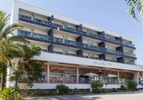 Außenansicht Ihres Hotels an der Algarve.
