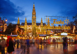 Lassen Sie sich den Christkindlmarkt am Rathausplatz nicht entgehen.
