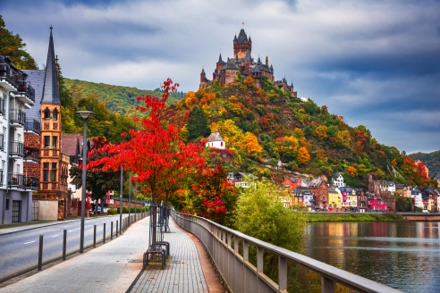 Freuen Sie sich auf einen Besuch im herbstlichen Cochem an der Mosel.