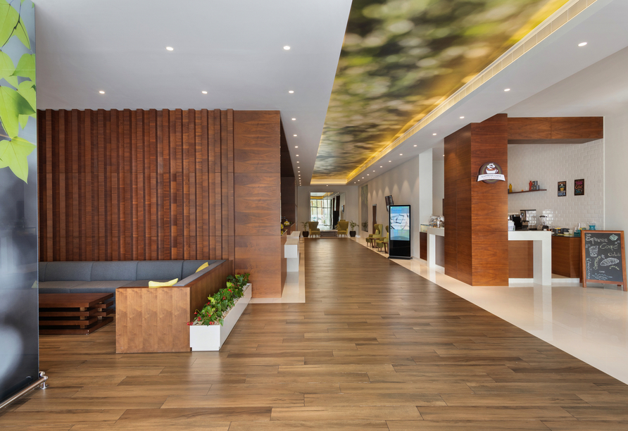 Die Lobby des Hotels lädt zum Verweilen ein.