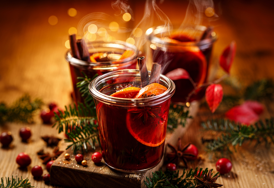 Ein leckerer Glühwein darf in der Adventszeit natürlich nicht fehlen.