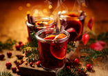 Ein leckerer Glühwein darf in der Adventszeit natürlich nicht fehlen.