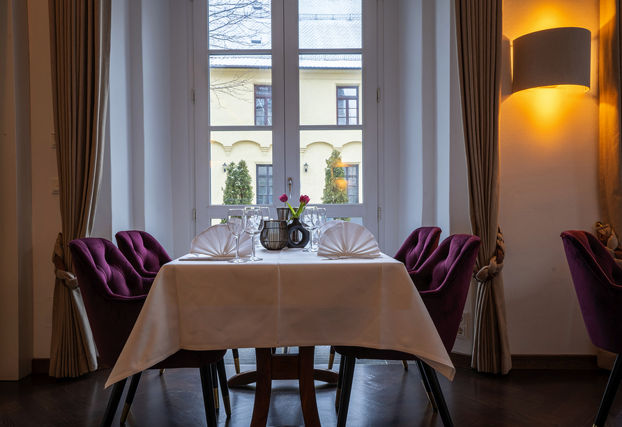 Genießen Sie die kulinarischen Köstlichkeiten, die Ihr Hotel zu bieten hat.