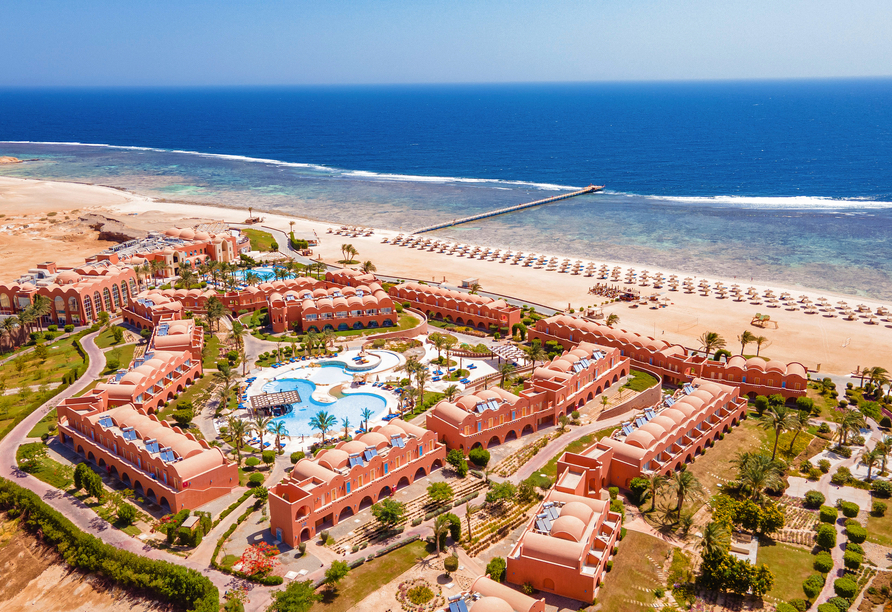 Genießen Sie Ihren Aufenthalt im Novotel Marsa Alam mit eigenem Strand direkt vor der Tür.
