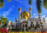 Die Ubudiah Moschee ist ein strahlendes Beispiel islamischer Kunst in Malaysia.