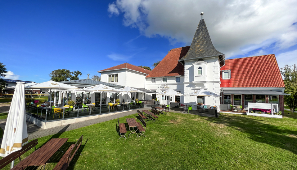 Außenansicht des Hotels.