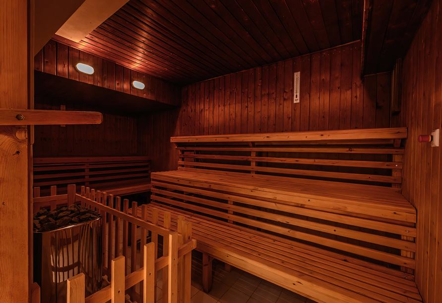 Die hoteleigene Sauna bringt Sie ordentlich ins Schwitzen.