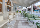 Lassen Sie den Abend auf der Terrasse Ihres Hotels ausklingen.