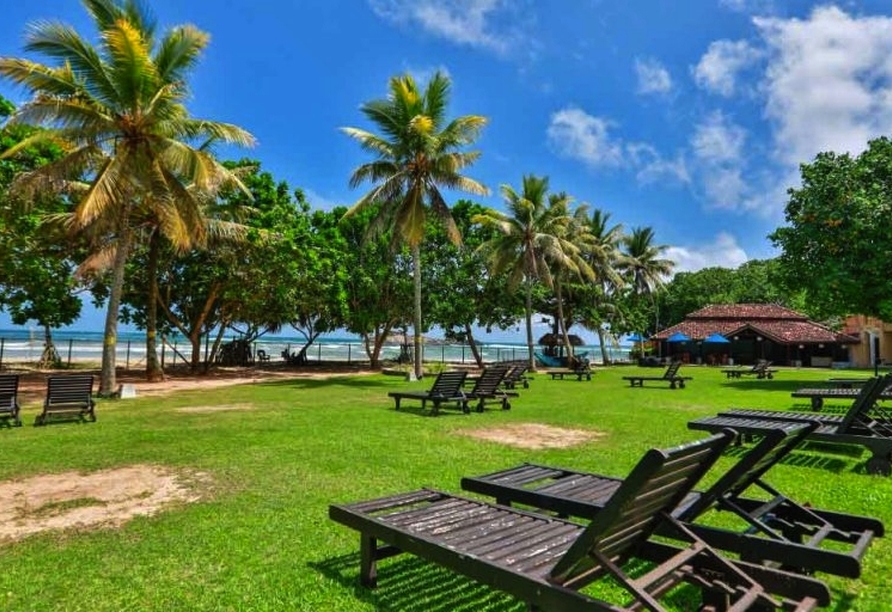 Die wunderschöne Außenanlage des The Palms Hotels lässt keine Wünsche offen.