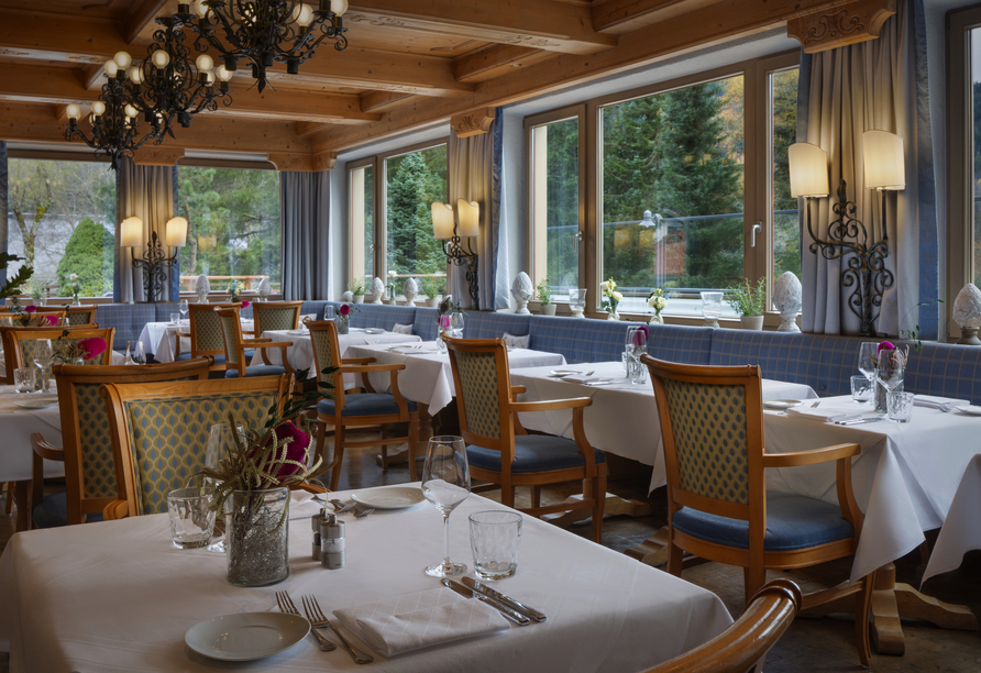 Im Restaurant des Hotels werden Sie während Ihres Aufenthalts kulinarisch verwöhnt.