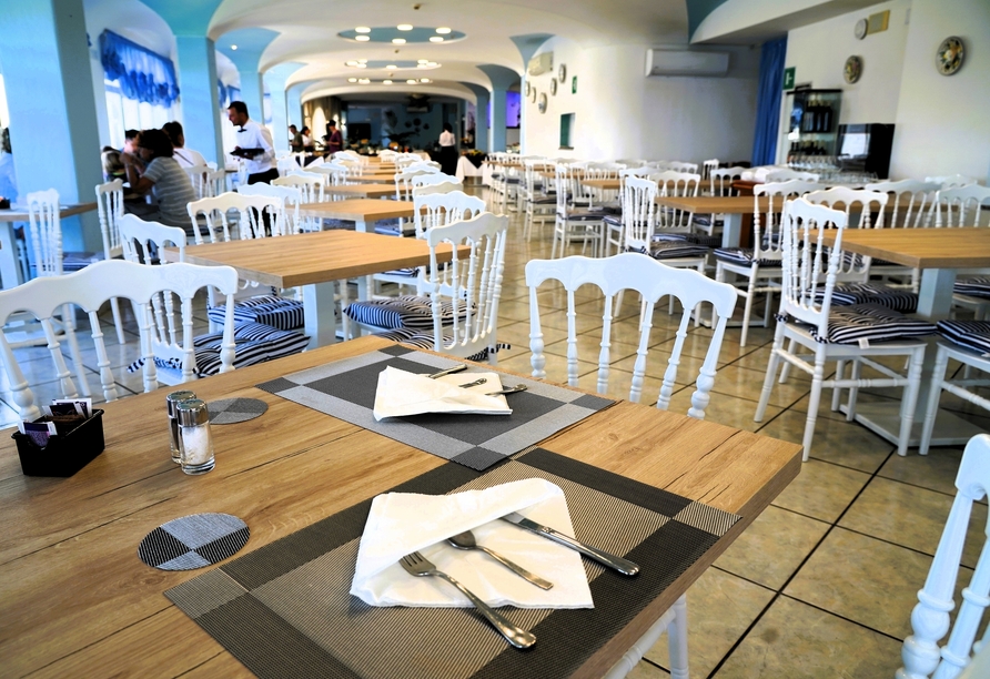 Im Restaurant genießen Sie leckere Speisen und Getränke.
