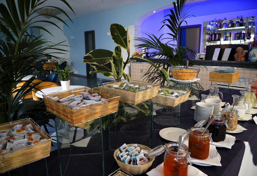Mit einem ausgewogenen Frühstücksbuffet starten Sie gut gestärkt in den Tag.
