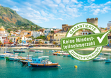 Willkommen zu Ihrem wohlverdienten Urlaub auf Ischia. Der Hafen von Forio erstrahlt in wundervollen Farben.