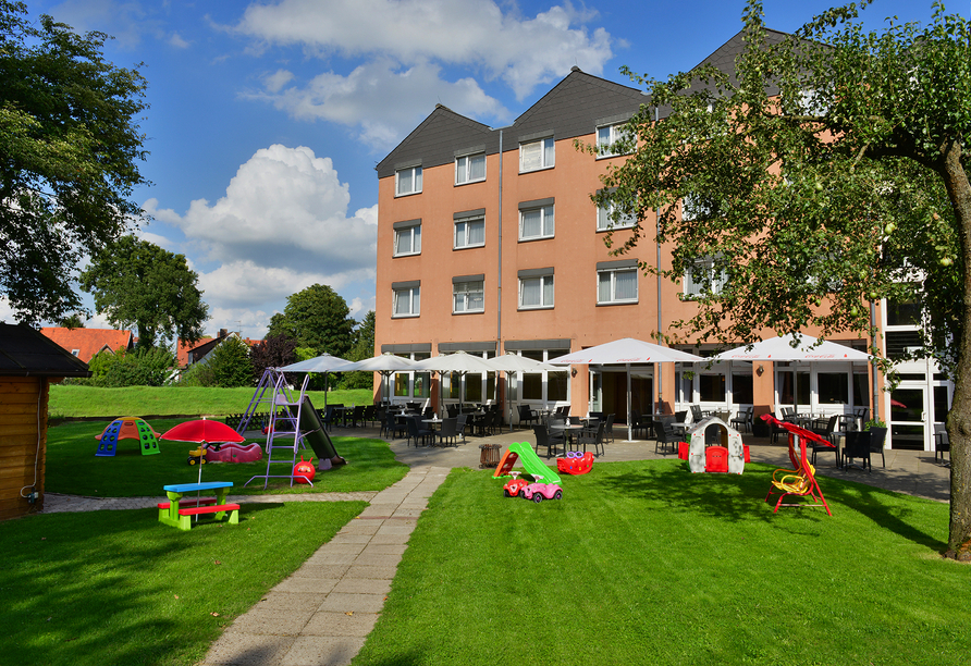 Außenansicht des Michel & Friends Hotels Lüneburger Heide