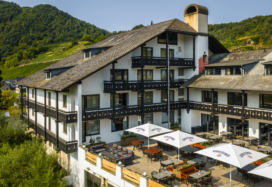 Außenansicht mit Terrasse 