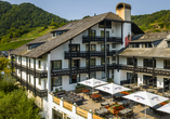 Außenansicht mit Terrasse 