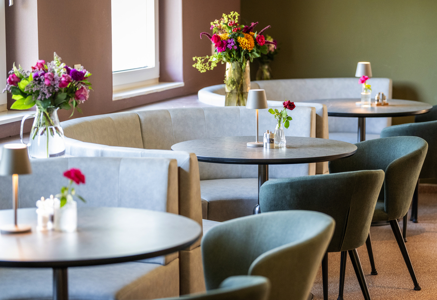Genießen Sie entspannte Stunden und köstliche Moselweine in der Bar & Lounge des Hotels.