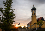 Besuchen Sie auch gleich die eindrucksvolle Wallfahrtskirche.