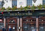Mit ihrer urigen Atmosphäre ist die Duke of York Bar ein echtes Highlight in Belfast.