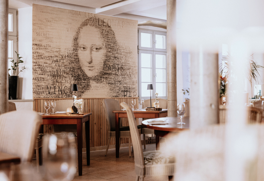 Im Restaurant erwarten Sie hervorragende Speisen.