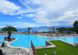 Außenpoolanlage Mareblue Beach Resort Hotel