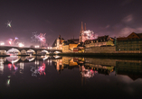 Frohes neues Jahr wünscht Ihnen die zauberhafte Stadt Regensburg!
