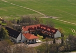 Das Landhotel Rügen besticht mit einer besonders idyllischen Lage.
