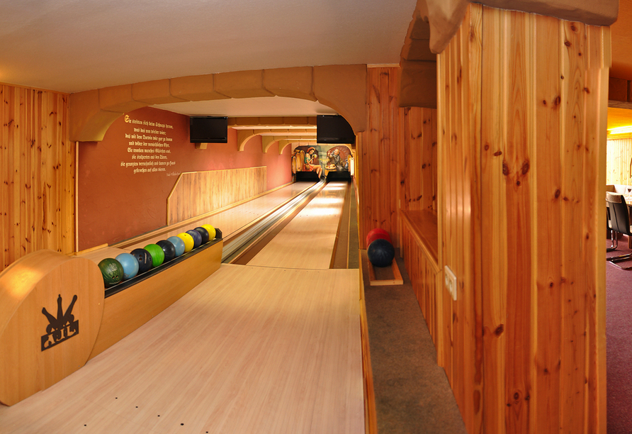 Die hauseigene Bowlingbahn im Landhotel Edelhof