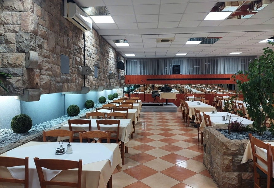 Freuen Sie sich auf leckere Speisen im Restaurant des Hotels.