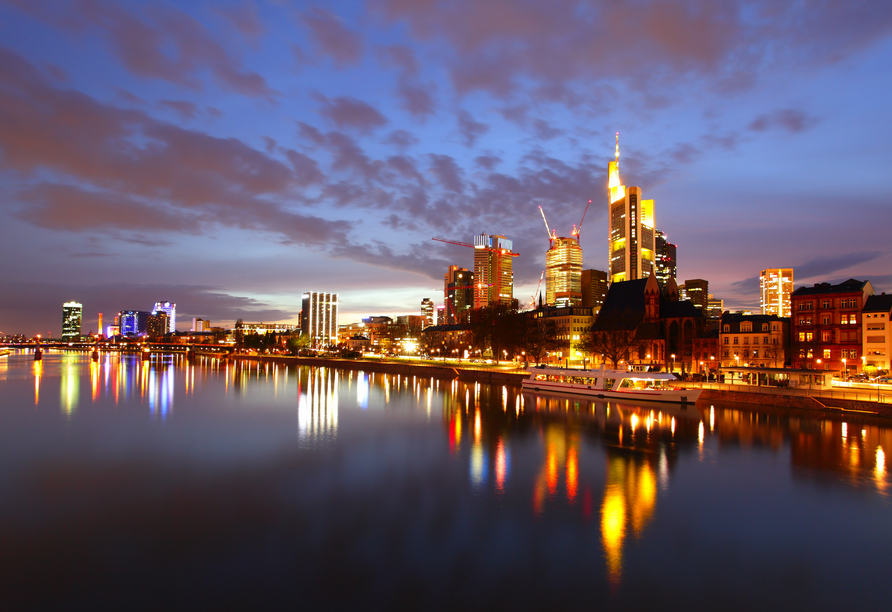In Frankfurt warten spannende Sehenswürdigkeiten darauf, von Ihnen entdeckt zu werden.