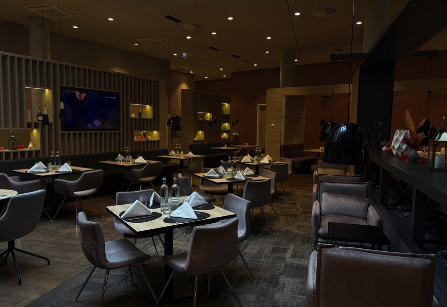Im Restaurant warten kulinarische Gaumenfreuden auf Sie.