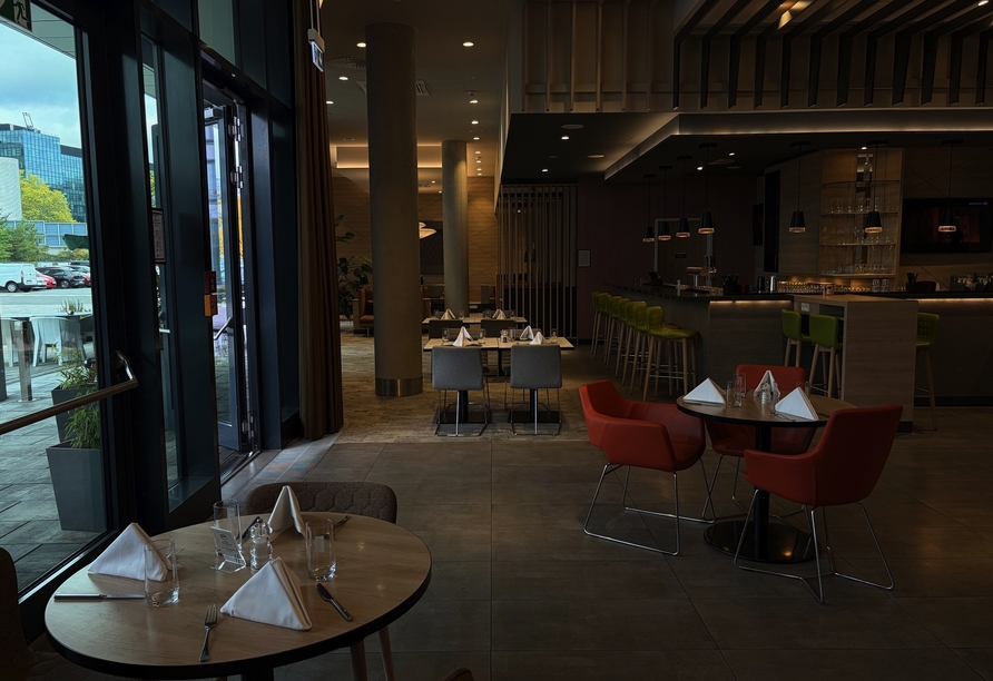 Der gemütliche Restaurant- und Barbereich