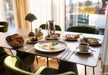 Starten Sie mit dem köstlichen Frühstück vom Buffet in den Tag. 