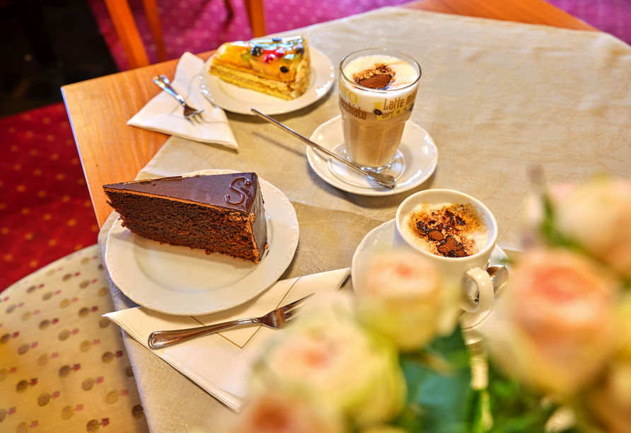 Kaffee und Tee sind am Nachmittag für Sie inklusive.