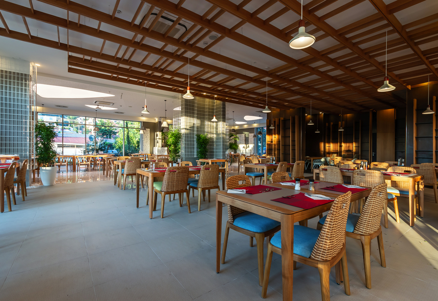 Restaurant im Carine Hotel Kumbor 