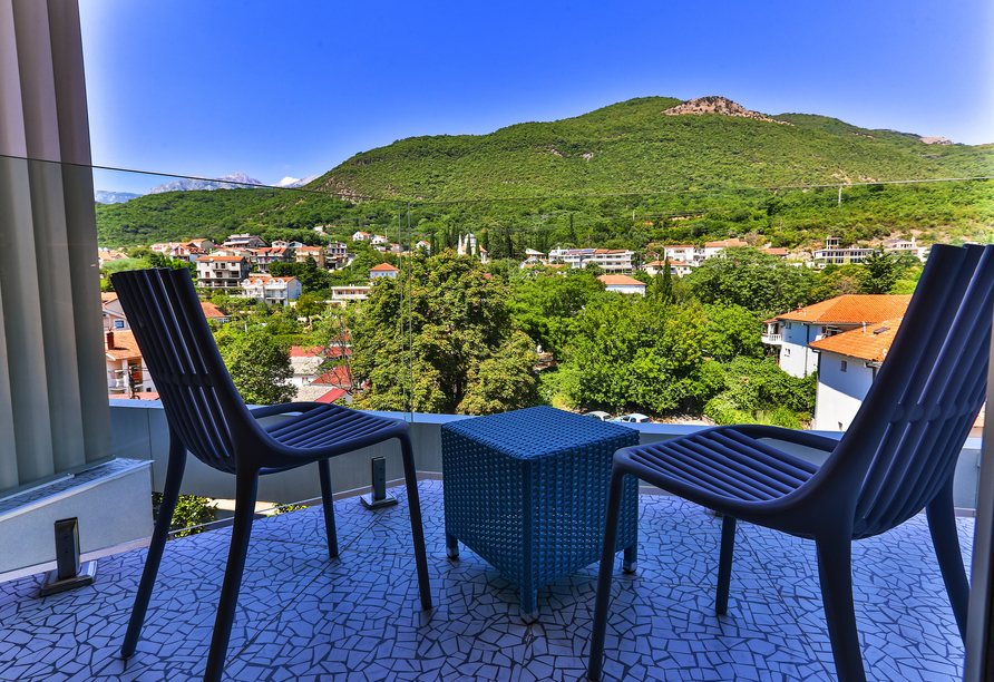 Auf dem Balkon Ihres Doppelzimmers können Sie das Panorama bewundern.
