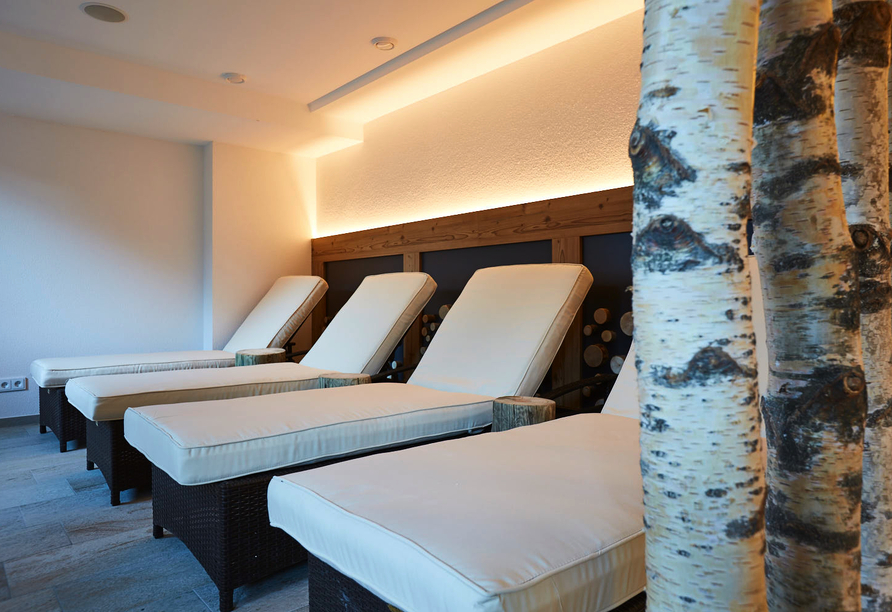 Im Wellnessbereich des Hotels können Sie nach einem aktiven Tag in der Paznauner Bergwelt wunderbar entspannen.